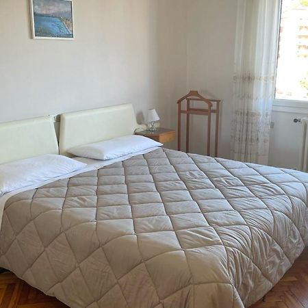 Max And Sea Parking Free Street Apartment Sanremo Exterior photo