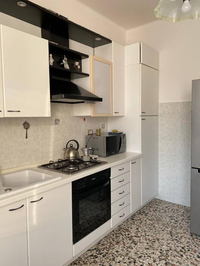 Max And Sea Parking Free Street Apartment Sanremo Exterior photo